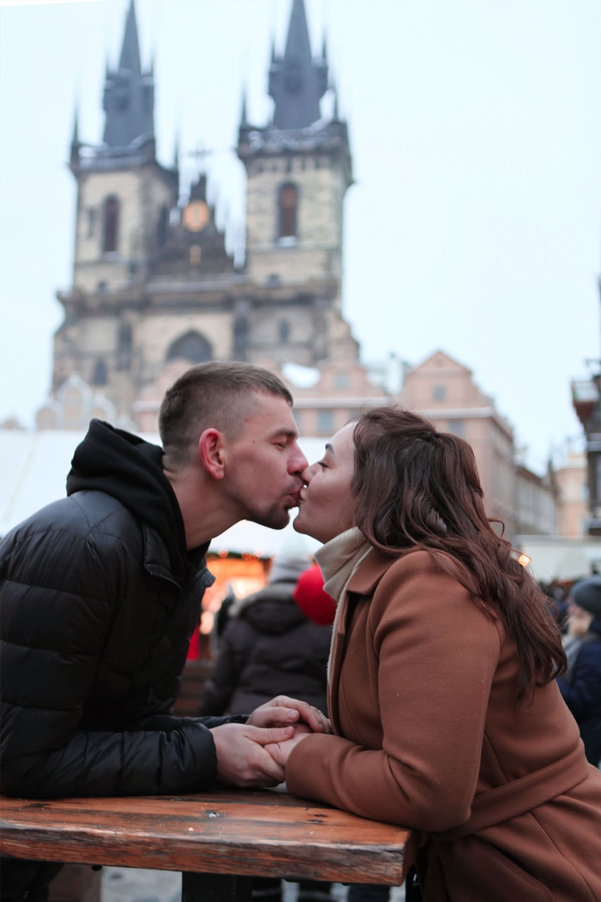 Kissing couple in Prague